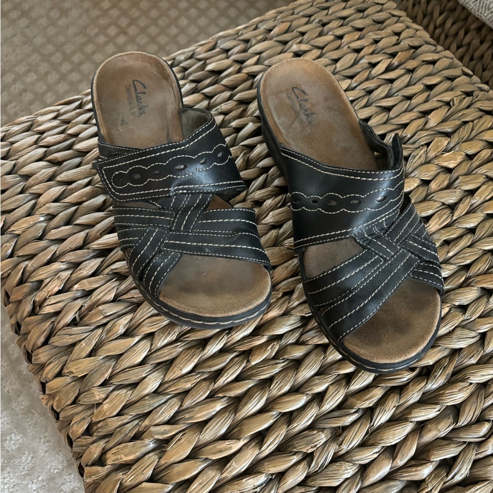 Clark’s Sandles, size 8 Wide, black with white stitching